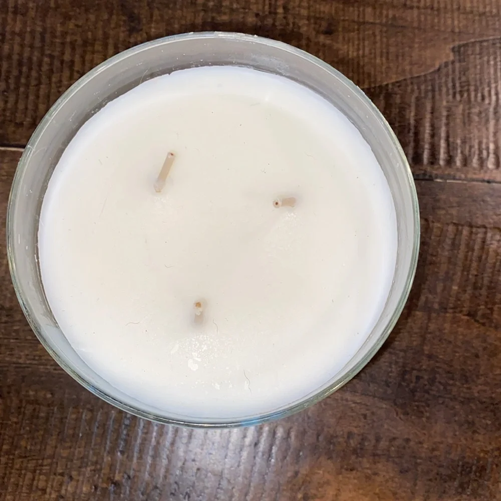 BATH AND BODY WORKS stress relief 3 wick candle eucalyptus & spearmint